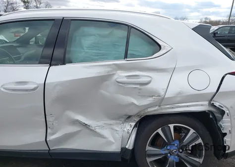 2023 Lexus Ux 250H Premium z USA, uszkodzony, nr VIN JTHP9JBH9P2067495